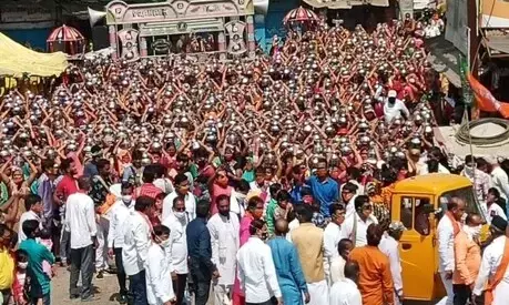 ऑक्सीजन की कमी से दम तोड़ती जनता कहां है भाजपा के मंत्री विधायक सांसद और उनके द्वारा पोषित जातिगत संगठन