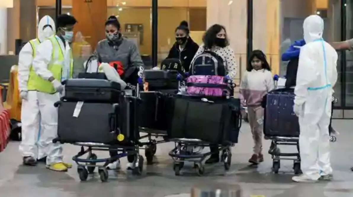 US ने जारी की सबसे बड़ी एडवाइजरी, अपने नागरिकों से कहा- जल्द छोड़ें भारत US ने जारी की सबसे बड़ी एडवाइजरी, अपने नागरिकों से कहा- जल्द छोड़ें भारत
