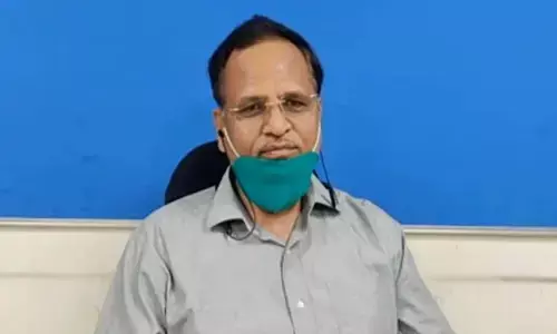 दिल्ली सरकार में स्वास्थ्य मंत्री सत्येंद्र जैन के पिता का निधन, कोरोना से थे पीड़ित दिल्ली सरकार में स्वास्थ्य मंत्री सत्येंद्र जैन के पिता का निधन, कोरोना से थे पीड़ित