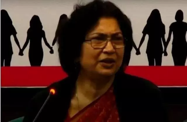 उपचार नहीं मिलने से मेरे पति और मां की एक घंटे के अंतराल में मौत हो गई दूरदर्शन की पूर्व महानिदेशक उपचार नहीं मिलने से मेरे पति और मां की एक घंटे के अंतराल में मौत हो गई दूरदर्शन की पूर्व महानिदेशक