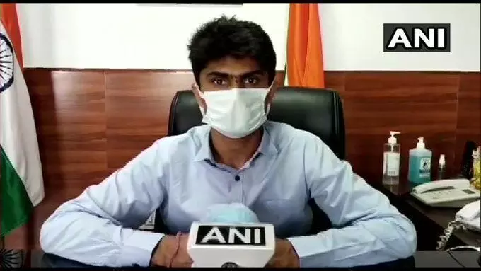 नोएडा जिलाधिकारी सुहास एलवाई ने जानकारी दी