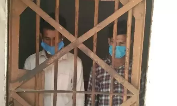 शामली पुलिस ने 2 युवतियों की हत्या का किया 24 घण्टे में खुलासा, दो आरोपी किये गिरफ्तार शामली पुलिस ने 2 युवतियों की हत्या का किया 24 घण्टे में खुलासा, दो आरोपी किये गिरफ्तार