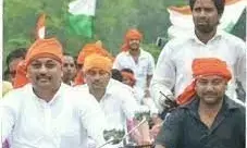 लॉक डाउन का उल्लंघन तो माना जा रहा मात्र बहाना,मुख्य रूप से जिला पंचायत अध्यक्ष पद के चुनाव के मद्देनजर है दबाव बनाना लॉक डाउन का उल्लंघन तो माना जा रहा मात्र बहाना,मुख्य रूप से जिला पंचायत अध्यक्ष पद के चुनाव के मद्देनजर है दबाव बनाना