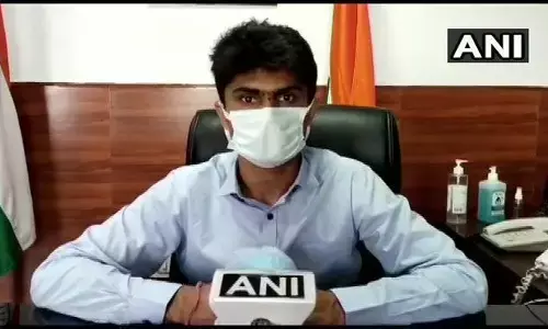 नोएडा जिलाधिकारी सुहास एलवाई ने जानकारी दी