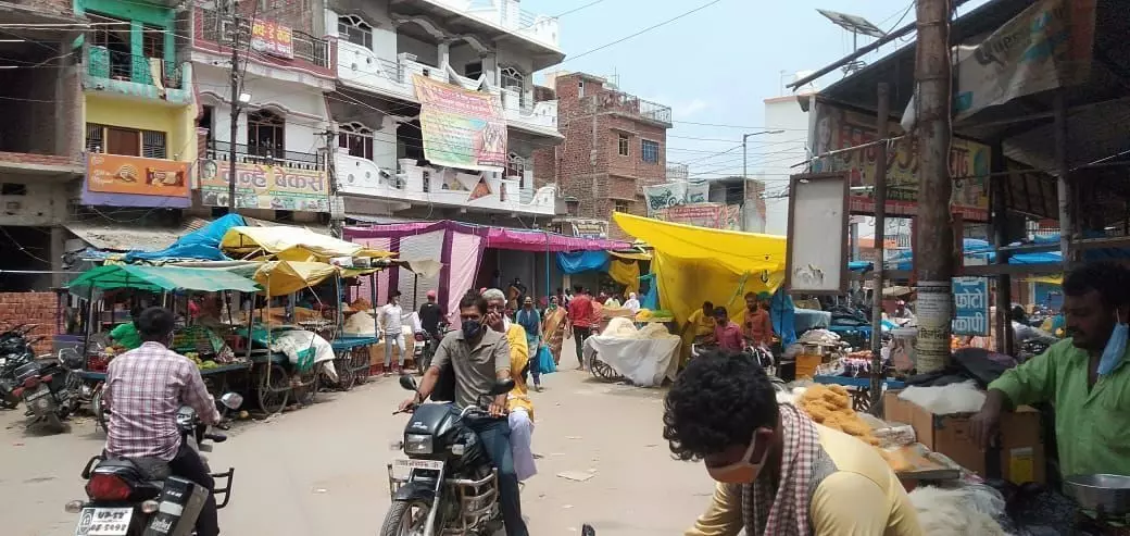 देवरिया में लॉक डाउन का पालन कराने में प्रशासन विफल रहा देवरिया में लॉक डाउन का पालन कराने में प्रशासन विफल रहा