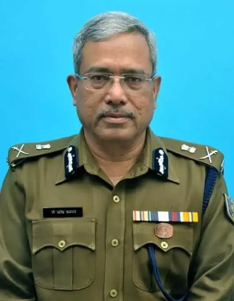 यूपी कैडर के IPS अफसर डीजी जावेद अख्तर का निधन