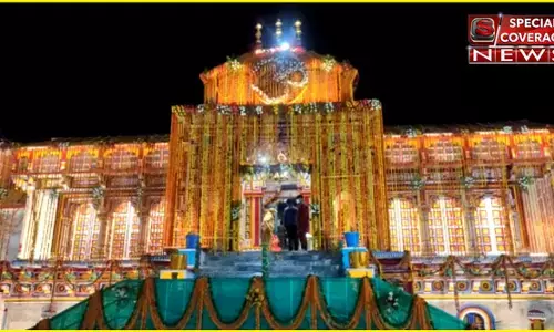 ब्रह्म मुहूर्त में खुले बदरीनाथ के कपाट, खूबसूरत फूलों से सजा है मंदिर
