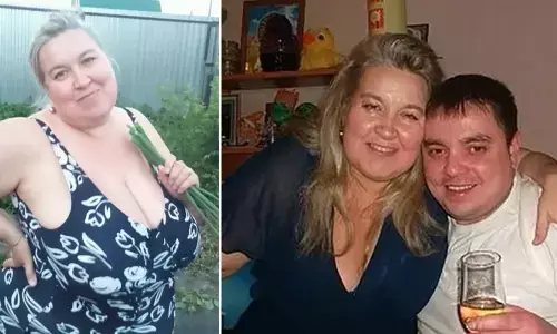 गुस्से में पति के मुंह पर बैठ गई 101 किलो की पत्नी, दम घुटने से पति की मौत! गुस्से में पति के मुंह पर बैठ गई 101 किलो की पत्नी, दम घुटने से पति की मौत!