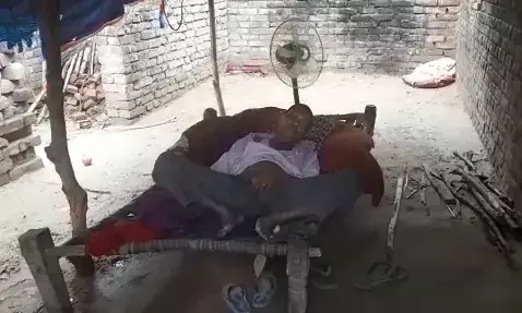 सुल्तानपुर में कच्ची शराब पीने से अधेड़ की मौत से मचा हडकम्प सुल्तानपुर में कच्ची शराब पीने से अधेड़ की मौत से मचा हडकम्प