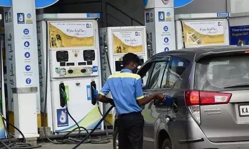 Petrol Diesel Price Hike : 137 दिन बाद पेट्रोल-डीजल के दामों में हुई इतनी बढोत्तरी Petrol Diesel Price Hike : 137 दिन बाद पेट्रोल-डीजल के दामों में हुई इतनी बढोत्तरी