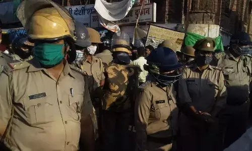 उन्नाव में सब्जी विक्रेता फैसल की मौत का जिम्मेदार कौन? उन्नाव में सब्जी विक्रेता फैसल की मौत का जिम्मेदार कौन?