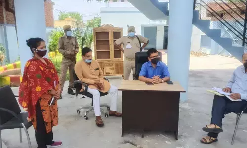 गांव कैलाशपुर की व्यवस्था का एसडीएम सदर ने किया औचक निरीक्षण गांव कैलाशपुर की व्यवस्था का एसडीएम सदर ने किया औचक निरीक्षण