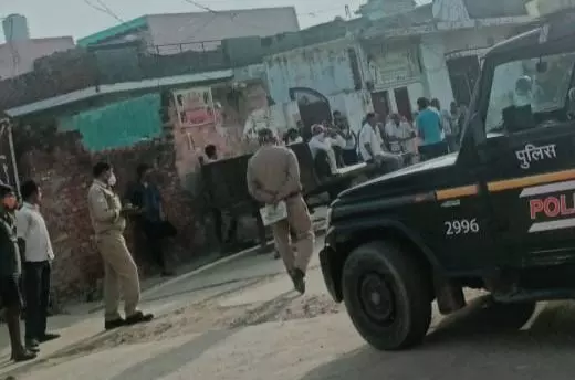 हापुड़ में शराब बनी झगड़े का मुख्य कारण, सूचना पर पहुंची पुलिस हापुड़ में शराब बनी झगड़े का मुख्य कारण, सूचना पर पहुंची पुलिस