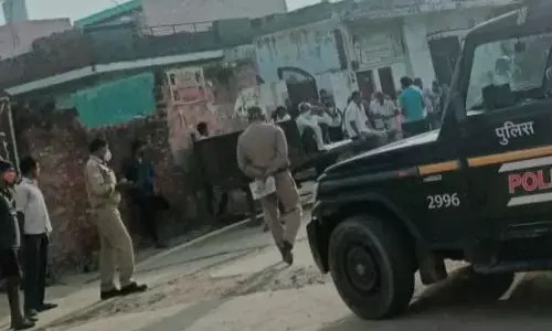 हापुड़ में शराब बनी झगड़े का मुख्य कारण, सूचना पर पहुंची पुलिस