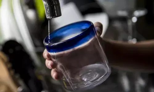 लखनऊ के सीवेज वाटर में कोरोना वायरस मिलने से हड़कंप, 3 जगहों से लिए गए सैंपल लखनऊ के सीवेज वाटर में कोरोना वायरस मिलने से हड़कंप, 3 जगहों से लिए गए सैंपल