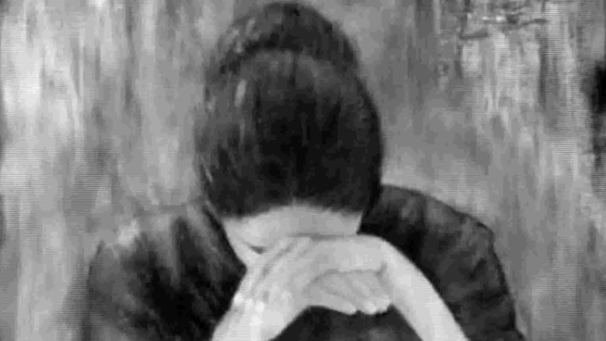 प्यार में रोड़ा बन रहे 26 साल के बेटे को मां ने अपने प्रेमी के साथ किया कत्ल, ऐसे हुआ खुलासा? प्यार में रोड़ा बन रहे 26 साल के बेटे को मां ने अपने प्रेमी के साथ किया कत्ल, ऐसे हुआ खुलासा?