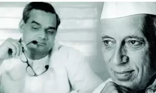 पंडित नेहरू की पुण्य तिथि : अटल बिहारी बाजपेयी ने कहा था भारत माता आज शोकमग्ना है, उसका सबसे लाड़ला राजकुमार खो गया है.. पंडित नेहरू की पुण्य तिथि : अटल बिहारी बाजपेयी ने कहा था भारत माता आज शोकमग्ना है, उसका सबसे लाड़ला राजकुमार खो गया है..