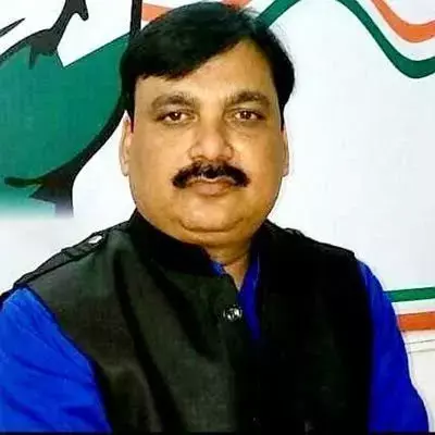 बेसिक शिक्षा मंत्री की सरकार से तत्काल हो बर्खास्तगी-अशोक सिंह बेसिक शिक्षा मंत्री की सरकार से तत्काल हो बर्खास्तगी-अशोक सिंह