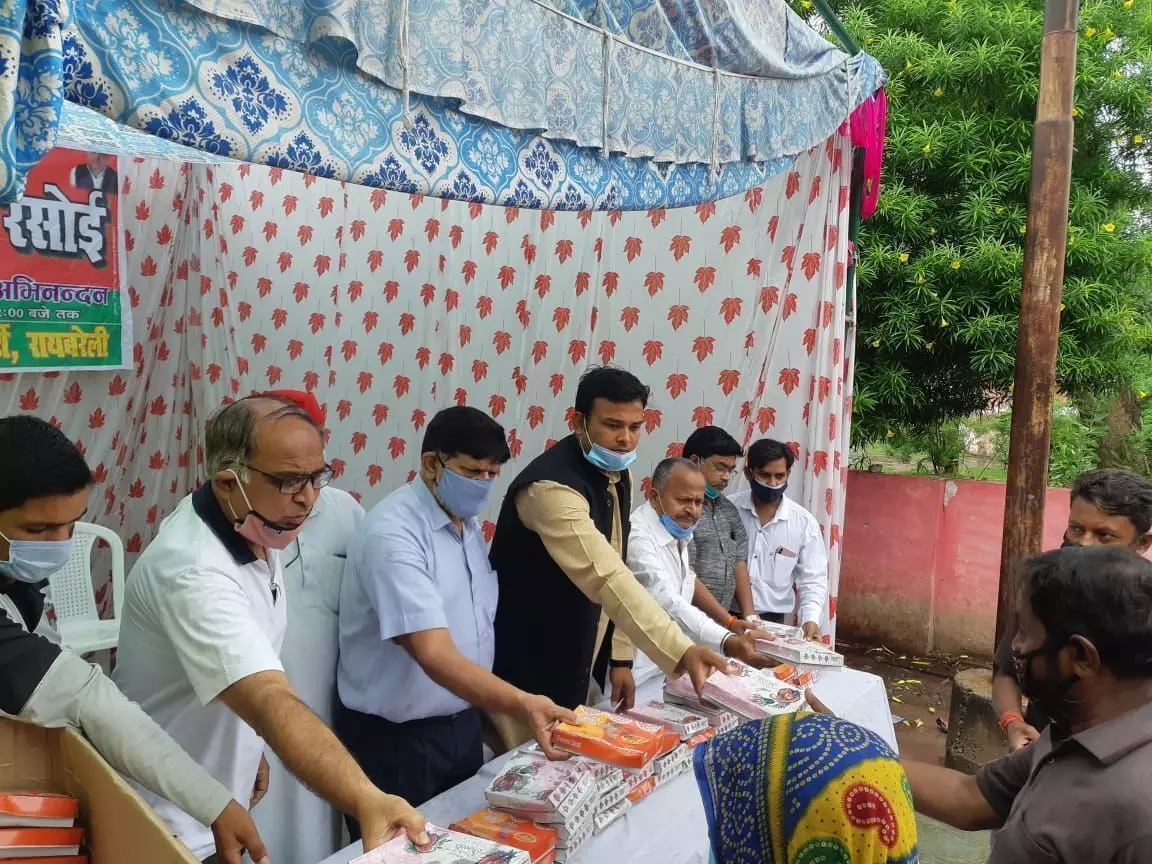 पीड़ितों को राहत देना समाजवादियों का कर्तव्य : इं. वीरेन्द्र यादव पीड़ितों को राहत देना समाजवादियों का कर्तव्य : इं. वीरेन्द्र यादव