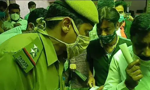 बिना परमिशन सपा कार्यकर्ताओं को प्रेसवार्ता करना पड़ा भारी बिना परमिशन सपा कार्यकर्ताओं को प्रेसवार्ता करना पड़ा भारी