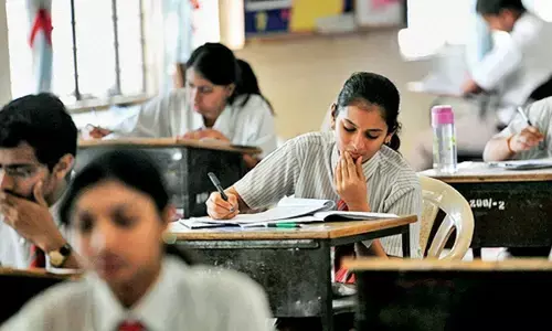 CBSE 12th Board Result 2021 Formula: इस फॉर्मूले पर तैयार होगा रिजल्ट! जानिए किस छात्र को कितने नंबर मिलेंगे CBSE 12th Board Result 2021 Formula: इस फॉर्मूले पर तैयार होगा रिजल्ट! जानिए किस छात्र को कितने नंबर मिलेंगे