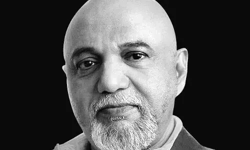 कोरोना के दौर ने समझा दिया कि हमारे सच्चे नायक कौन हैं, जिनके हाथ में शक्ति थी, उन्होंने तो बस वोट मांगे कोरोना के दौर ने समझा दिया कि हमारे सच्चे नायक कौन हैं, जिनके हाथ में शक्ति थी, उन्होंने तो बस वोट मांगे