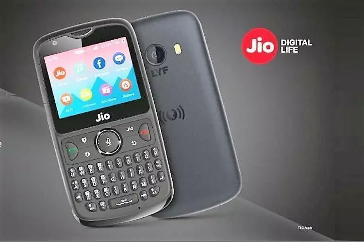 1999 रूपए में नया मोबाइल साथ में दो साल तक फ्री कालिंग और डेटा, जानिए Jio के इस ख़ास ऑफर के बारे में