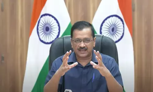 केजरीवाल ने सुधारी ये बड़ी गलती? केंद्रीय मंत्री ने उठाया सवाल तो दिल्ली के सीएम ने किया बदलाव