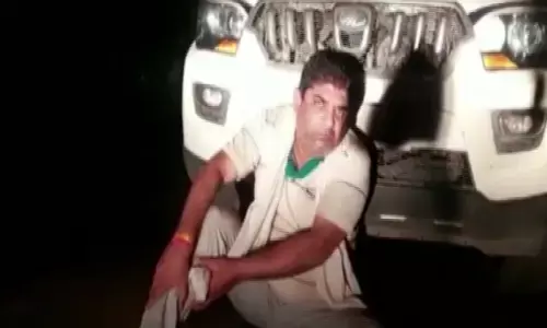 अलीगढ़ शराब कांड का मुख्य आरोपी और 1 लाख का इनामी ऋषि गिरफ्तार, 108 की गई है जान