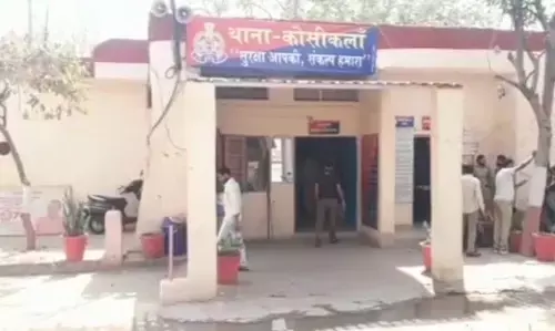 मथुरा में गाय के नाम पर हत्या के लिए योगी आदित्यनाथ जिम्मेदार - रिहाई मंच मथुरा में गाय के नाम पर हत्या के लिए योगी आदित्यनाथ जिम्मेदार - रिहाई मंच