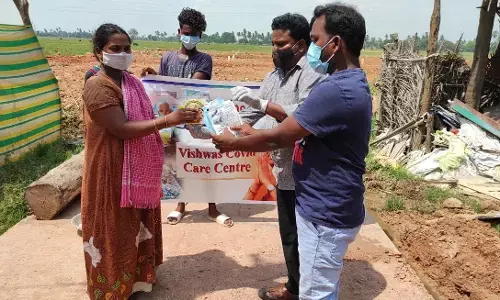 दक्षिण भारत तक पहुँची कुमार विश्वास की गाँव बचाओ मुहिम, आंध्र प्रदेश में भी खुला कोविड केयर सेंटर दक्षिण भारत तक पहुँची कुमार विश्वास की गाँव बचाओ मुहिम, आंध्र प्रदेश में भी खुला कोविड केयर सेंटर