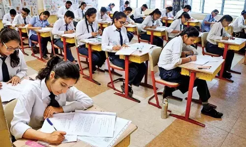 CBSE 12वीं बोर्ड : जानिए- कैसे तय होगा आपका रिजल्ट, 31 जुलाई को नतीजे होंगे घोषित CBSE 12वीं बोर्ड : जानिए- कैसे तय होगा आपका रिजल्ट, 31 जुलाई को नतीजे होंगे घोषित