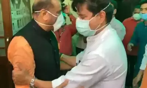 सिंधिया-पवैया मुलाकात, राजनीतिक मजबूरी या खत्म होगी दूरी! सिंधिया-पवैया मुलाकात, राजनीतिक मजबूरी या खत्म होगी दूरी!