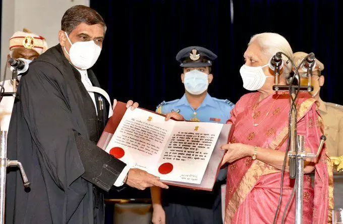 प्रयागराज में बना अजब संयोग, हाईकोर्ट से लेकर मंडल , जिला और शिक्षा संजय के हवाले प्रयागराज में बना अजब संयोग, हाईकोर्ट से लेकर मंडल , जिला और शिक्षा संजय के हवाले