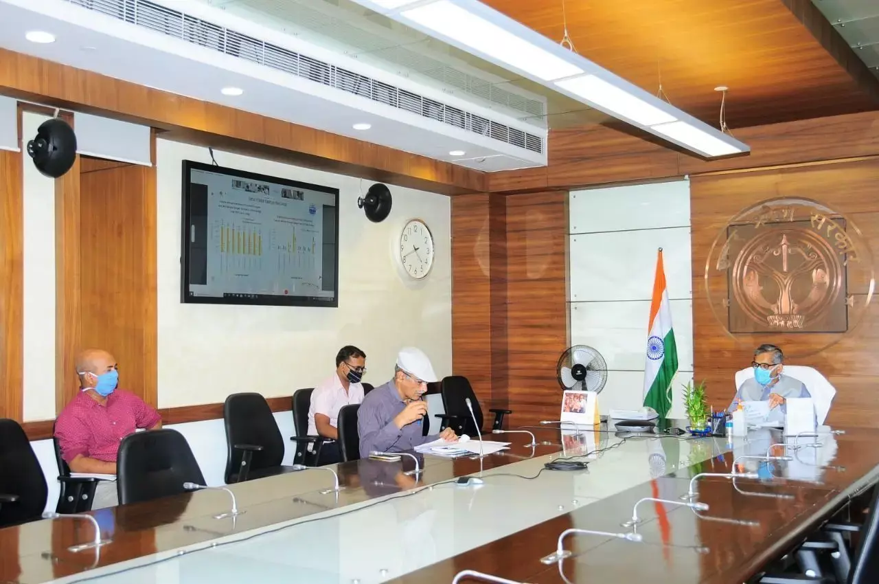 मुख्य सचिव की अध्यक्षता में गंगा एवं यमुना नदी में प्रदूषण की स्थिति की समीक्षा हेतु बैठक संपन्न