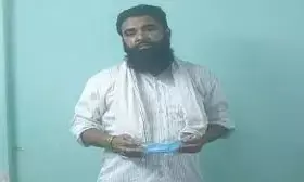 गाजियाबाद: भड़काऊ वीडियो वायरल करने वाला सपा नेता उम्मेद पहलवान गिरफ्तार गाजियाबाद: भड़काऊ वीडियो वायरल करने वाला सपा नेता उम्मेद पहलवान गिरफ्तार
