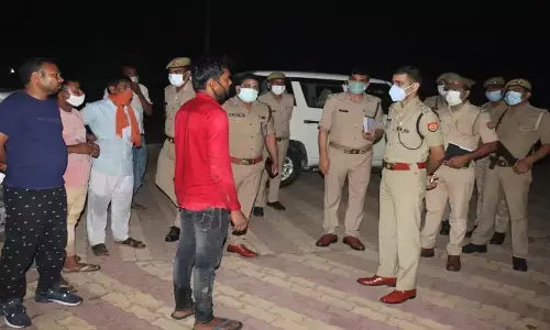 Moradabad Breaking News: पिता और दो बेटों सहित घर के तहखाने में मिली 4 लोगों की लाश, मचा हडकम्प Moradabad Breaking News: पिता और दो बेटों सहित घर के तहखाने में मिली 4 लोगों की लाश, मचा हडकम्प