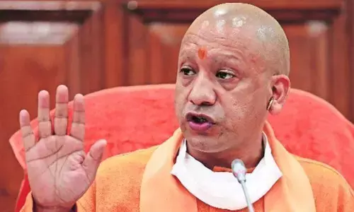 सीएम फेस पर दुविधा में क्यों फंसी बीजेपी? सीएम फेस पर दुविधा में क्यों फंसी बीजेपी?
