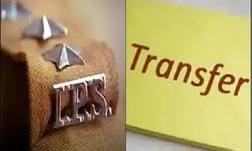 यूपी में 23 IPS अफसरों के तबादले, जानें- किसको कहां मिली तैनाती, देखें पूरी लिस्ट यूपी में 23 IPS अफसरों के तबादले, जानें- किसको कहां मिली तैनाती, देखें पूरी लिस्ट