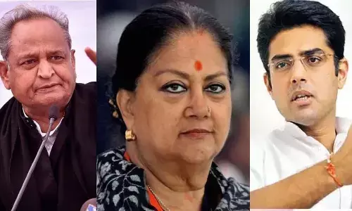 राजस्थान में राजनीतिक घमासान का जबरदस्त कम्पीटिशन, फ़िल्म की शूटिंग पूरी, शीघ्र रिलीज होने की संभावना राजस्थान में राजनीतिक घमासान का जबरदस्त कम्पीटिशन, फ़िल्म की शूटिंग पूरी, शीघ्र रिलीज होने की संभावना