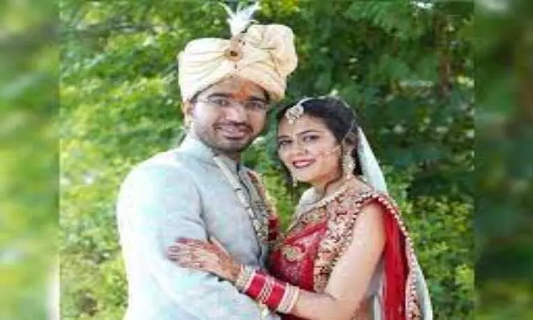 अयोध्या के ज्वाइंट मजिस्ट्रेट प्रशांत नागर की शादी बना चर्चा का विषय, 101 रुपये में किया विवाह, बारात में शामिल हुए....... अयोध्या के ज्वाइंट मजिस्ट्रेट प्रशांत नागर की शादी बना चर्चा का विषय, 101 रुपये में किया विवाह, बारात में शामिल हुए.......