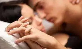 युवाओं को शारीरिक संबंध बनाने से ज्यादा इस काम में आ रहा है मजा, शोध में हुआ खुलासा