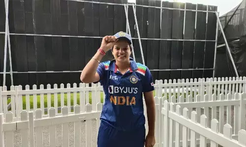 शेफाली वर्मा ने वनडे में डेब्यू करते ही रचा इतिहास, ऐसा करने वाली सबसे युवा भारतीय क्रिकेटर बनीं शेफाली वर्मा ने वनडे में डेब्यू करते ही रचा इतिहास, ऐसा करने वाली सबसे युवा भारतीय क्रिकेटर बनीं