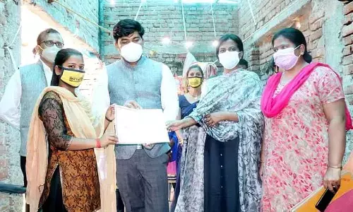 साधारण राधा की असाधारण कहानी साधारण राधा की असाधारण कहानी