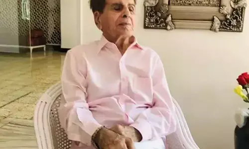 Veteran actor Dilip Kumar passes away: अभिनेता दिलीप कुमार का निधन