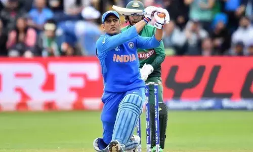 40वें जन्मदिन पर आइए हम आपको बताते हैं धोनी के वो रिकॉर्ड्स, जिसे तोड़ पाना शायद मुश्किल हो...! 40वें जन्मदिन पर आइए हम आपको बताते हैं धोनी के वो रिकॉर्ड्स, जिसे तोड़ पाना शायद मुश्किल हो...!