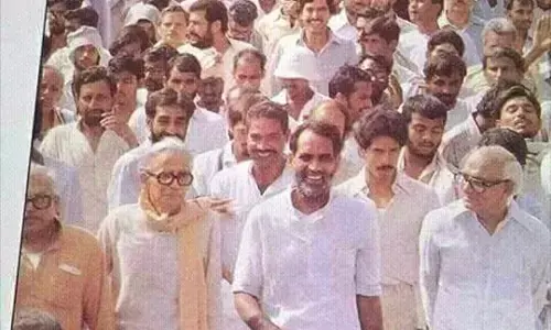 चंद्रशेखर को और मौके मिले होते, तो वे सर्वश्रेष्ठ प्रधानमंत्रियों में से होते... चंद्रशेखर को और मौके मिले होते, तो वे सर्वश्रेष्ठ प्रधानमंत्रियों में से होते...