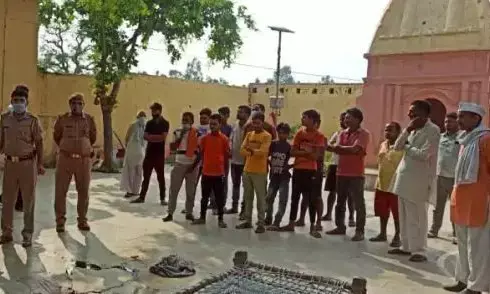 संभल में मंदिर के महंत की हत्या, जांच में जुटी पुलिस संभल में मंदिर के महंत की हत्या, जांच में जुटी पुलिस