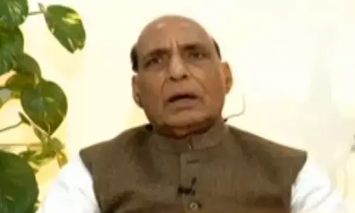 रक्षा मंत्री राजनाथ सिंह ने इज़राइल के उप प्रधानमंत्री और रक्षा मंत्री के साथ टेलीफोन पर बातचीत की...