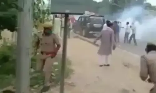 उत्तर प्रदेश चुनाव में हिंसा की ख़बर आज भी बमुश्किल छपी! उत्तर प्रदेश चुनाव में हिंसा की ख़बर आज भी बमुश्किल छपी!